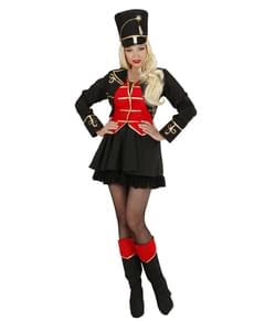 Costum îmblânzitoare pentru femeie