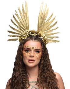 Diadema con plumas doradas