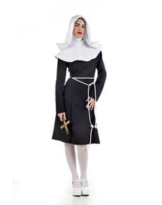 女性の献身的な修道女のコスチューム