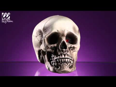 Caveira com olhos vermelhos luminosos