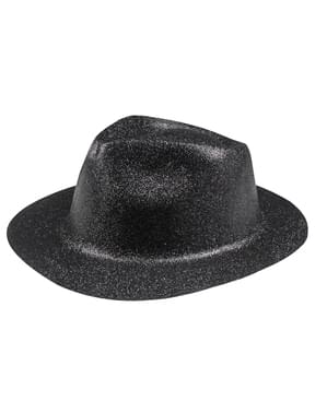 Черная новогодняя шапка для взрослых