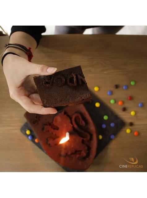 Gryffindor baking mould