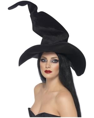 Chapéu de bruxa alto e ondulante