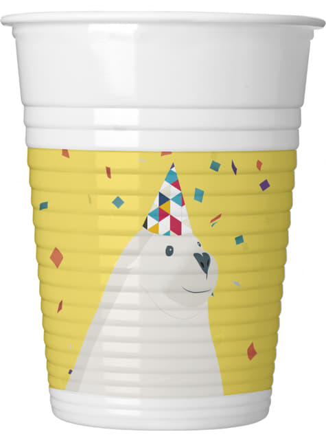 8 Arctic plastic cups