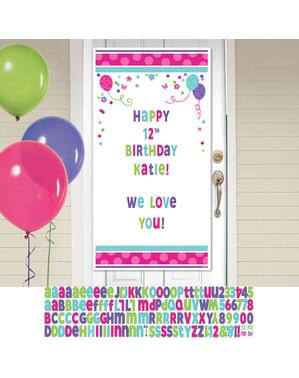 Cartel personalizable cumpleaños para puerta con globos y flores