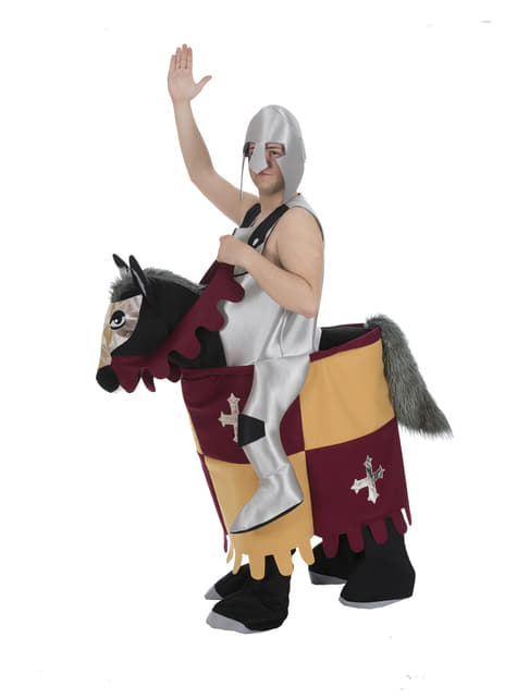 Costume da cavaliere medioevale sul cavallo ride on per adulto. Consegna  express