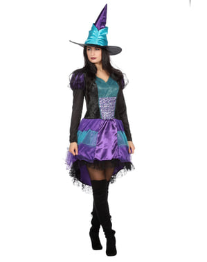 Penyihir dengan kostum berkilau untuk wanita