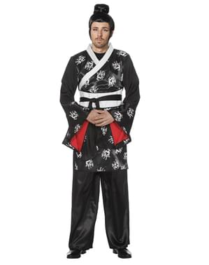 Japanilaistyylinen asu miehille