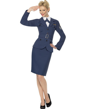 空軍衣装のキャプテン