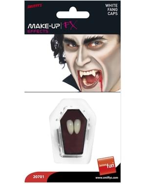 Colți de vampir ascuțiți