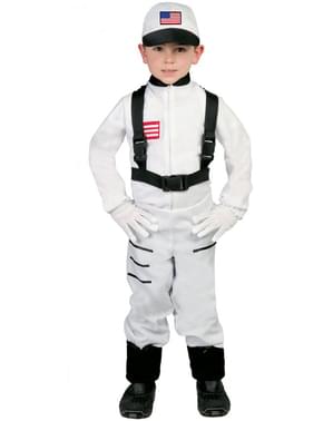 Bir çocuk için astronot kostümü