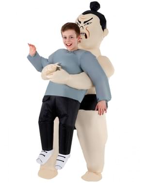 Puhallettava sumopainijan asu lapsille