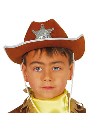 Kahverengi Şerif Şapka Yürüyor
