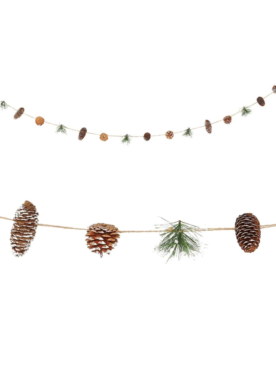 Guirlande de noël avec pommes de pin