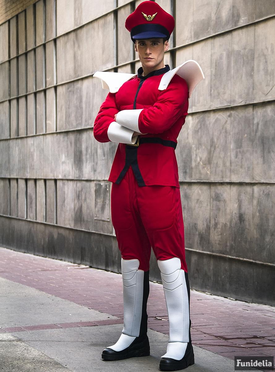 M Bison jelmez - Street Fighter
