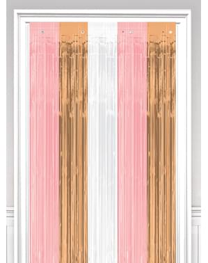 Cortina de tiras metalizadas en oro rosa, blanco y rosa