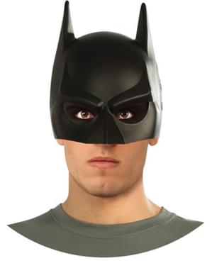 Bir yetişkin için TDK Batman maskesi