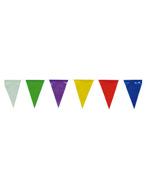 Вівсянка кольорових трикутних прапорів
