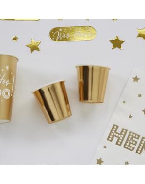 8 pientä paperikippoa kultaisena – Woo Hoo Hen Do