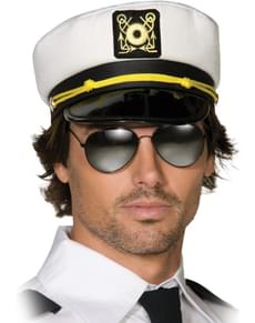 Boné de capitão de barco