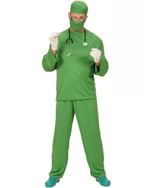 Ahli bedah dalam kostum teater operasi untuk seorang pria