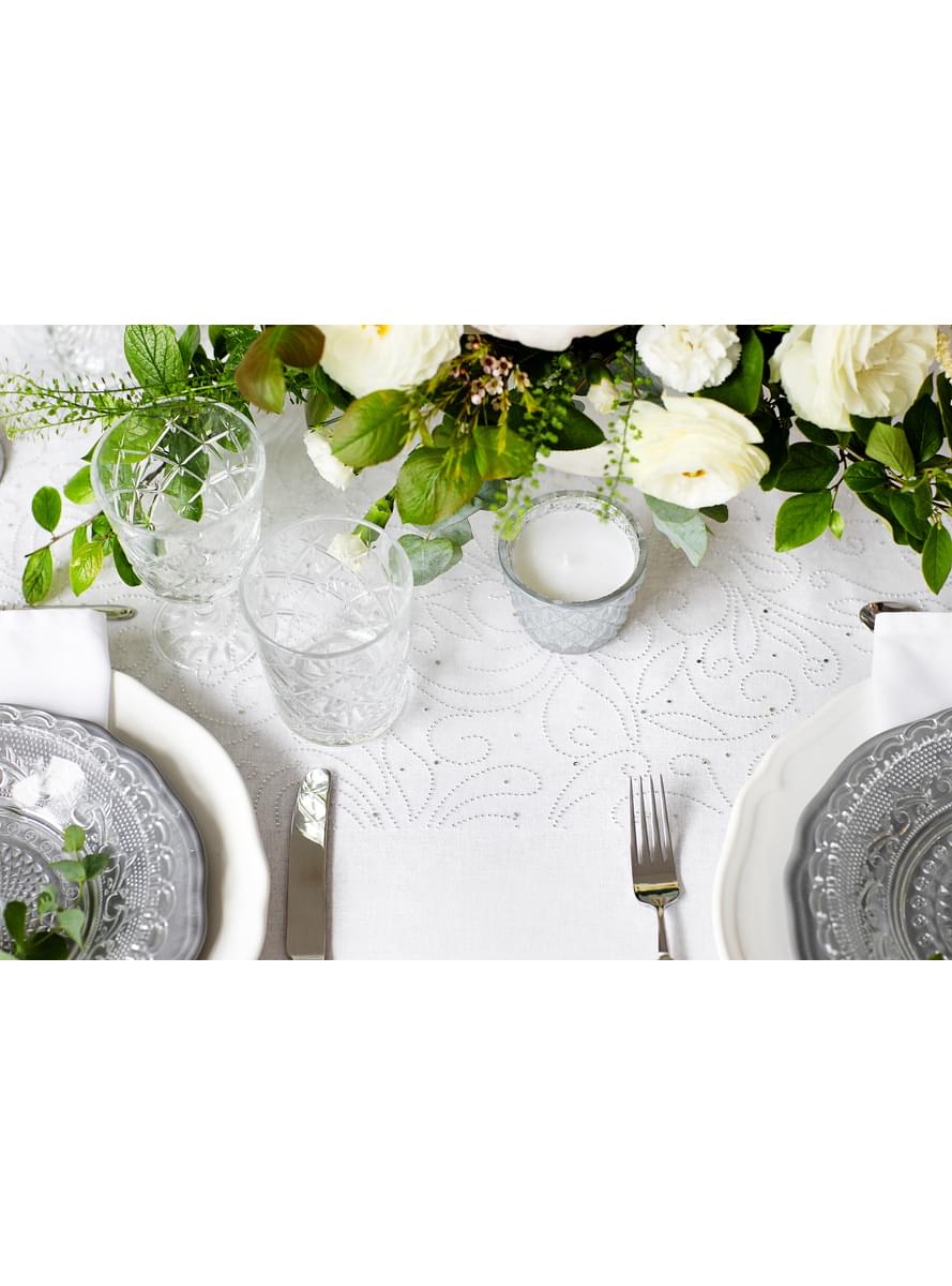 Reljefni Pearl Organza Tablica trkač, White & Srebrna