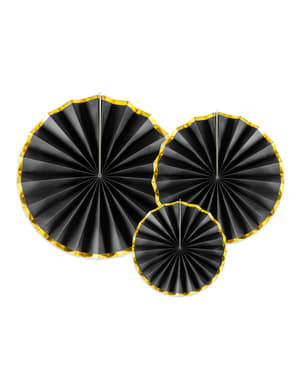 金の縁を持つ3つの黒の装飾的な紙ファンのセット