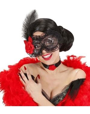 Masque dentelle avec fleurs et plumes