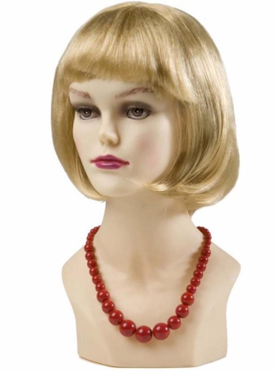 Asymmetrical red pearl necklace