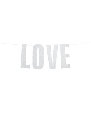 „Meilė“ sidabro garbina