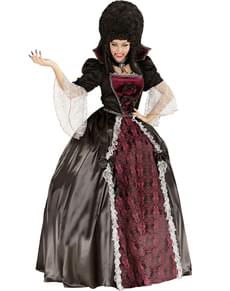 Vampire costume for a woman
