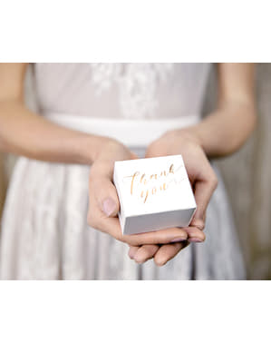 10 подарункових коробок в білому з білим «Спасибі» текст - біла і золоті весілля