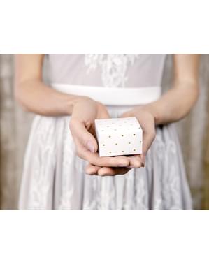 10 cajas de regalo blancas con corazones dorados