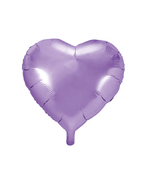 Lila bir kalp şeklinde folyo balon