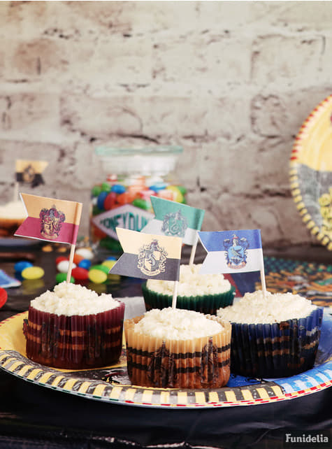 Harry Potter set of cupcake cases and flags - Hogwarts Houses