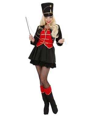 Costum îmblânzitoare pentru femeie