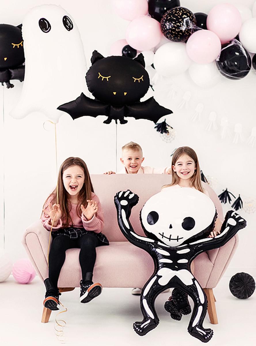 Foil balloon of a Halloween Skeleton (84x10 cm)