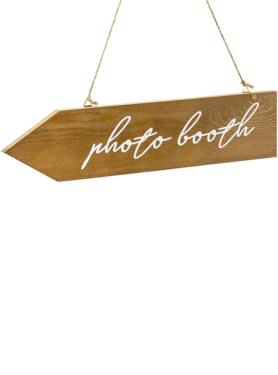 Дървена табела „photo booth“