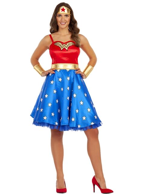 Pluskokoinen Wonder Woman asu