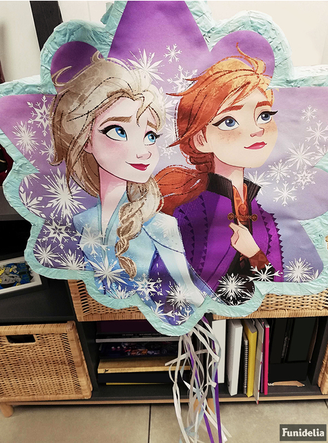 Elsa and Anna Piñata - Frozen 2. Express delivery