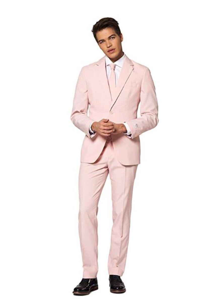 Pastelovo ružový oblek 