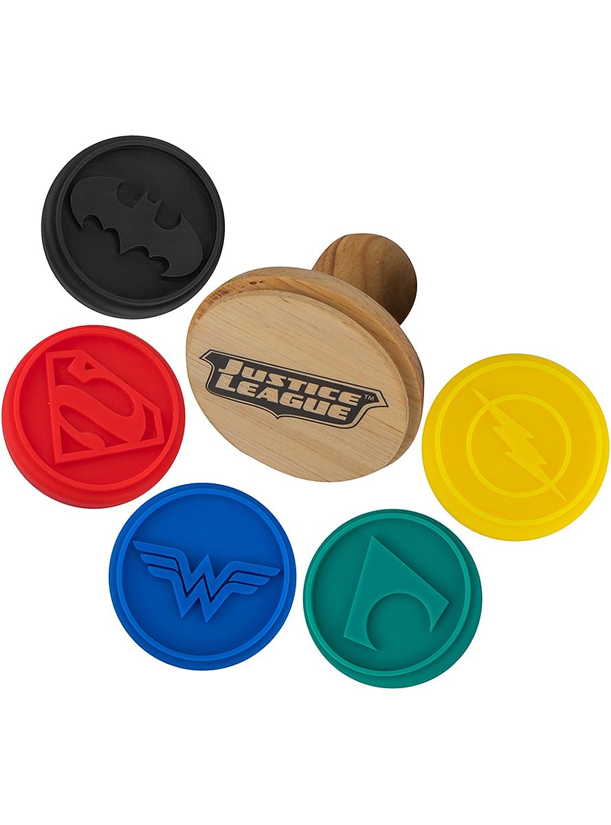 5 zīmogi konditorejai Justice League