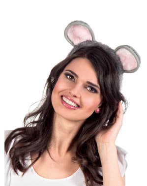 女性の愛らしいマウスの耳