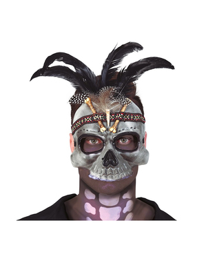 Voodoo mask med fjädrar
