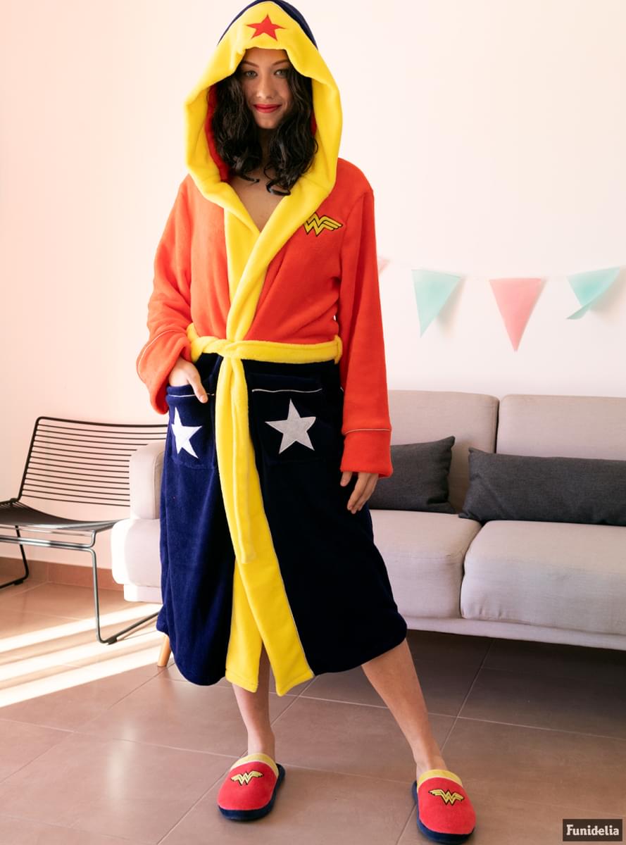 Wonder Woman papucs felnőtteknek
