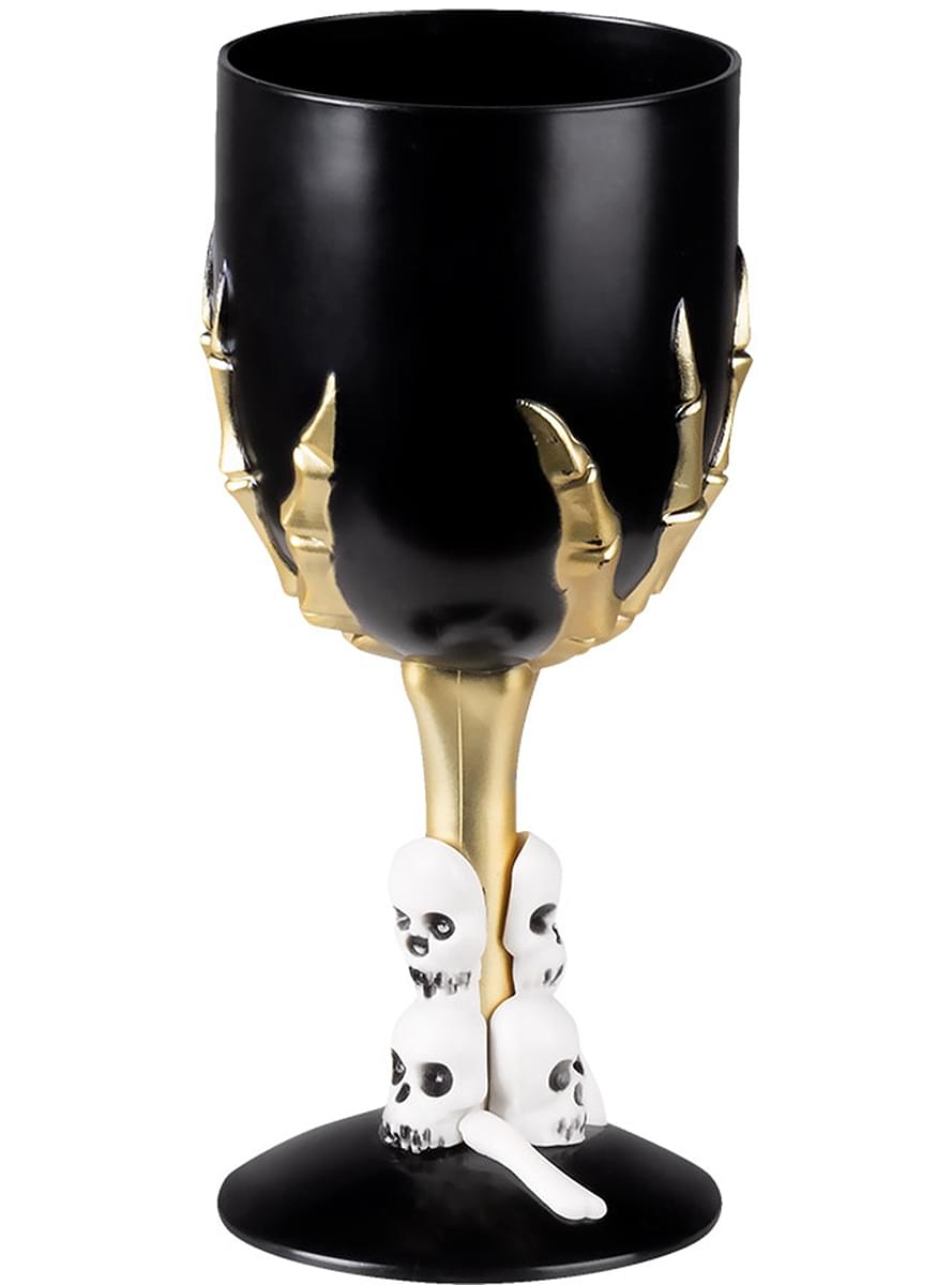 Copa de calavera y garras