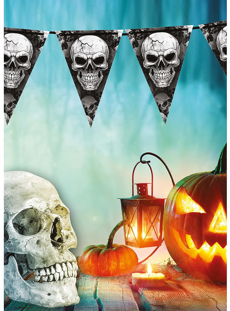 Halloween Skulls Garland