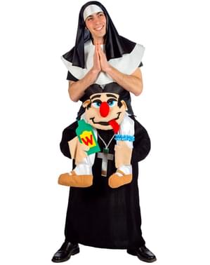 Déguisement nonne avec curé dépravé porte-moi adulte