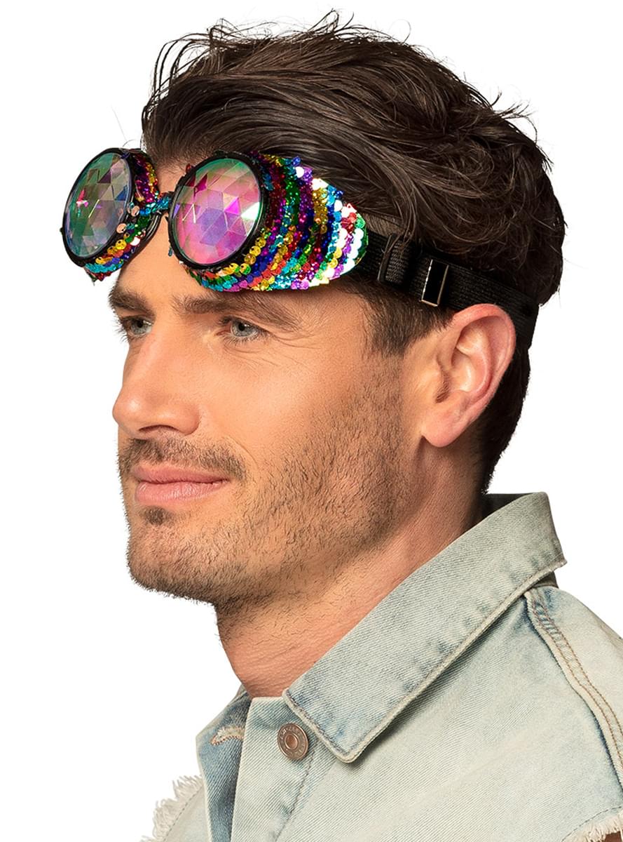 Multicolored sequined glasses