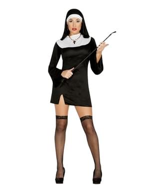 Модерен костюм на монахиня